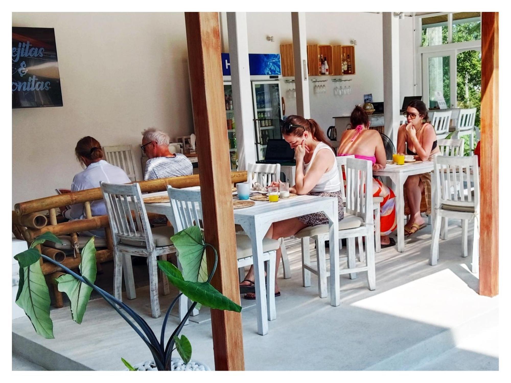 Ampha Place Hotel Mae Nam Exterior photo